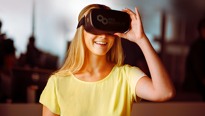 Beetools Escola utiliza realidade virtual para transformar o aluno em protagonista do aprendizado