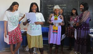 Professoras indígenas